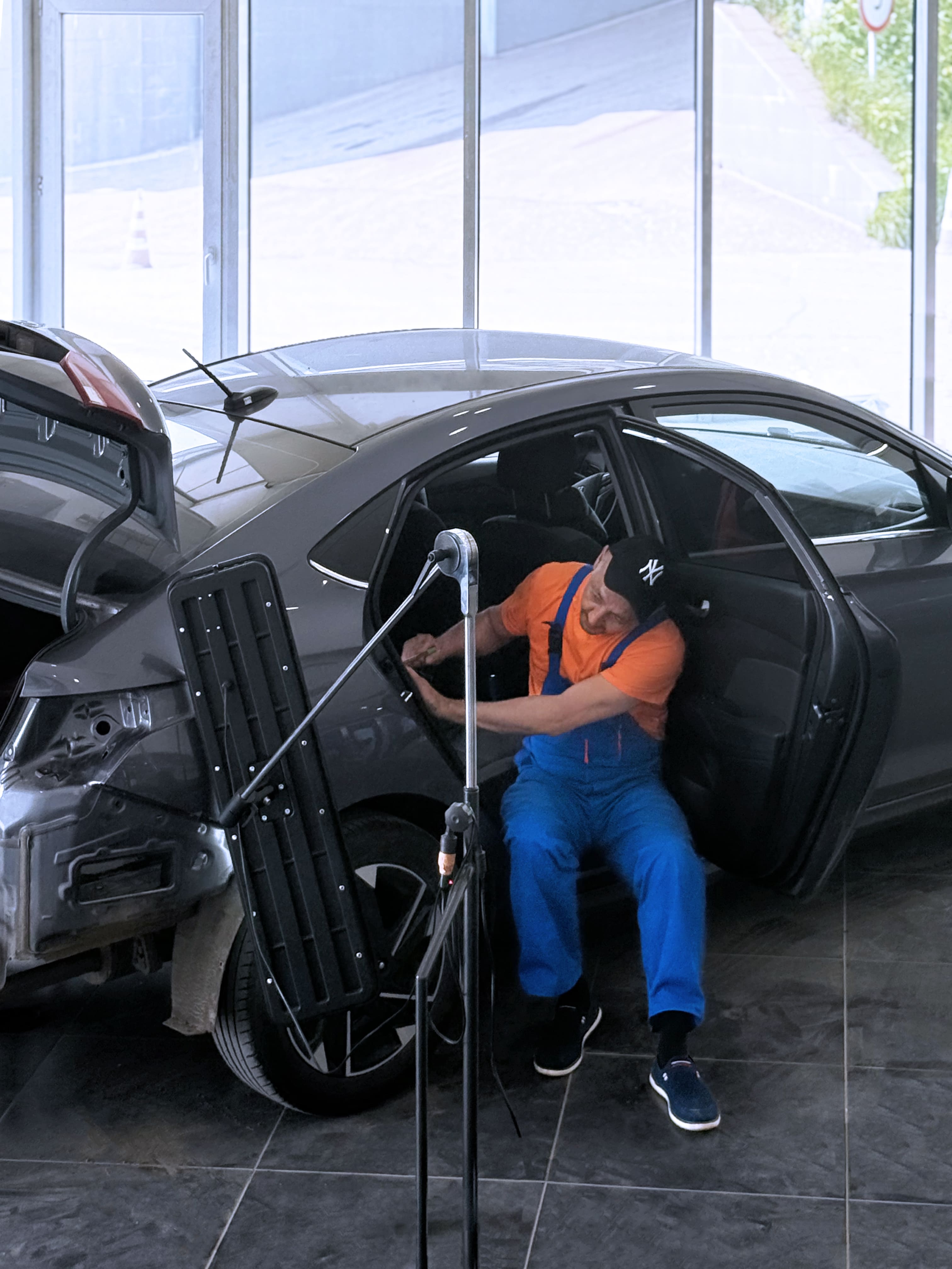 Удалить вмятину без покраски